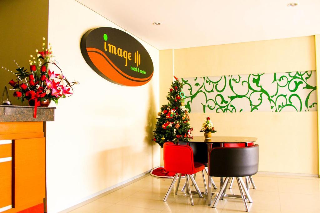 Image Hotel And Resto Bandung Kültér fotó