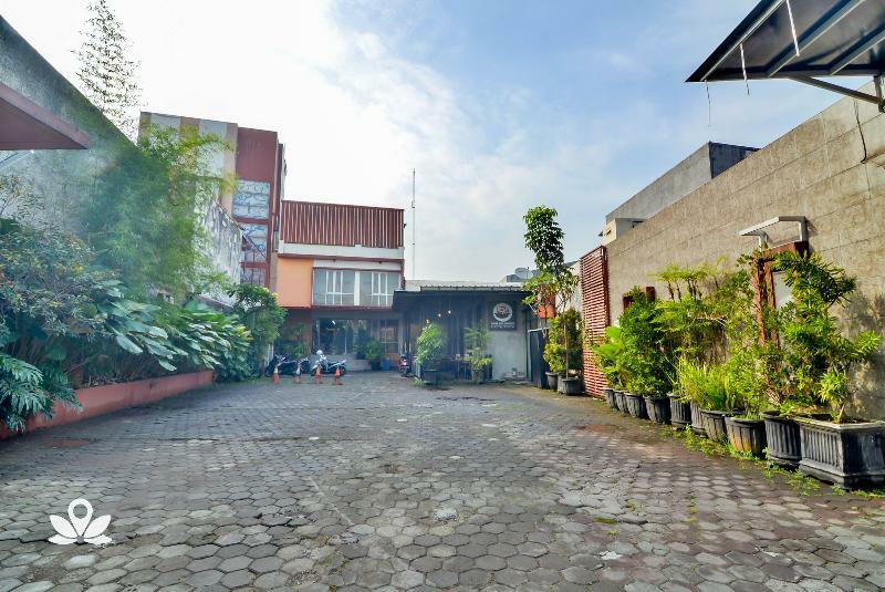 Image Hotel And Resto Bandung Kültér fotó